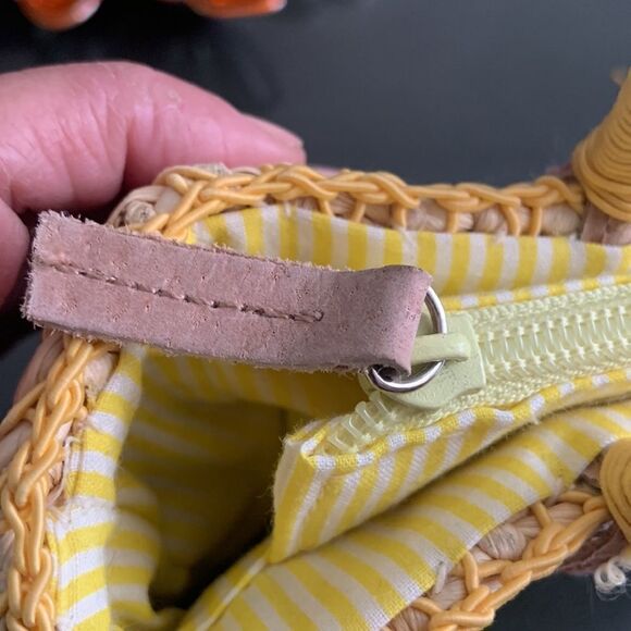 1990’s handwoven corn husk mini tote bag with a dragonfly appliqué and a yellow - Picture 13 of 16